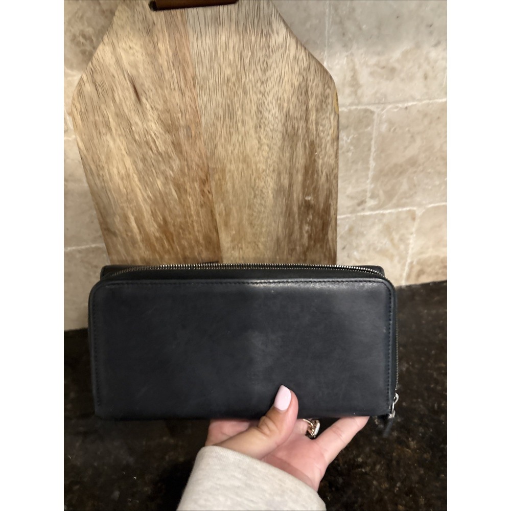Coach Legacy Black Vintage Trifold Wallet With Checkbook Pocket Zip Around